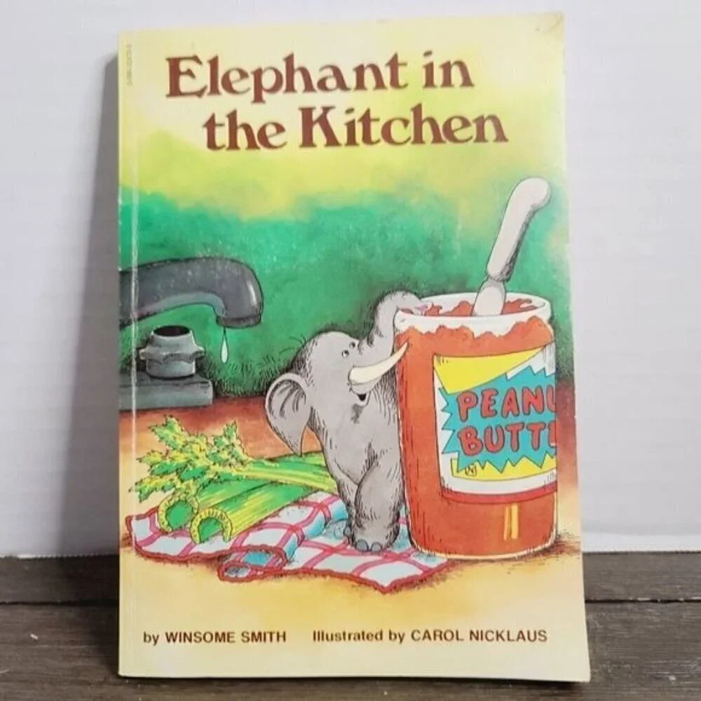 Vintage 80s Elephant in the Kitchen by Winsome Smith Paperback Scholastic Book